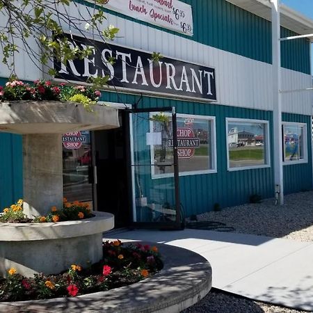 Wild Rose Country Inn Grande Prairie Buitenkant foto