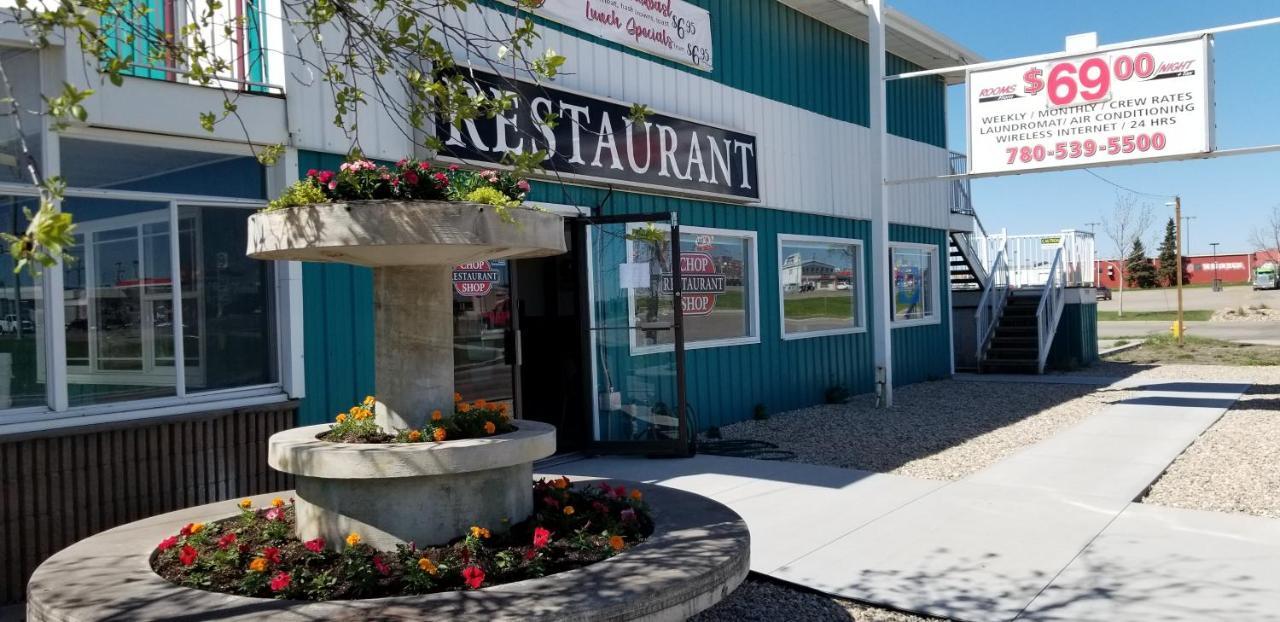 Wild Rose Country Inn Grande Prairie Buitenkant foto